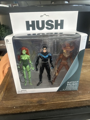 Batman hush poison ivy - batman,