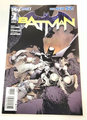 Batman 2011 dc - batman, •